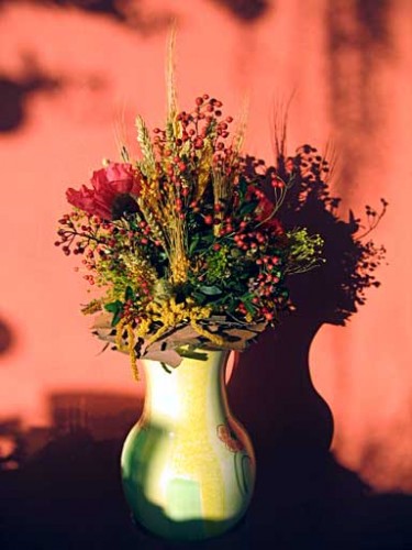 Sušinou zdobená váza zákazníka.
